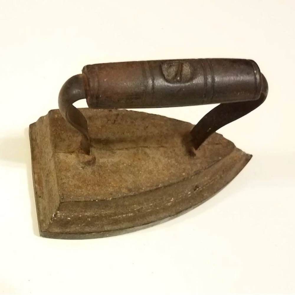 Vintage Iron Deco